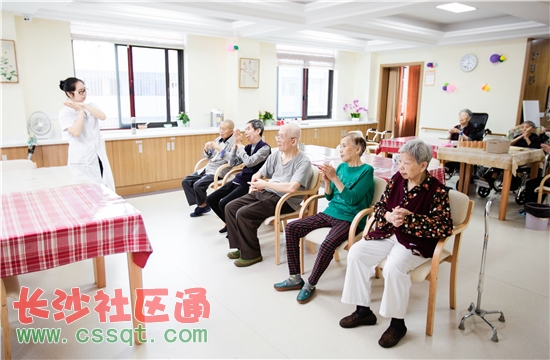 久怡健康中心邀请市三院泌尿外科专家来院讲座